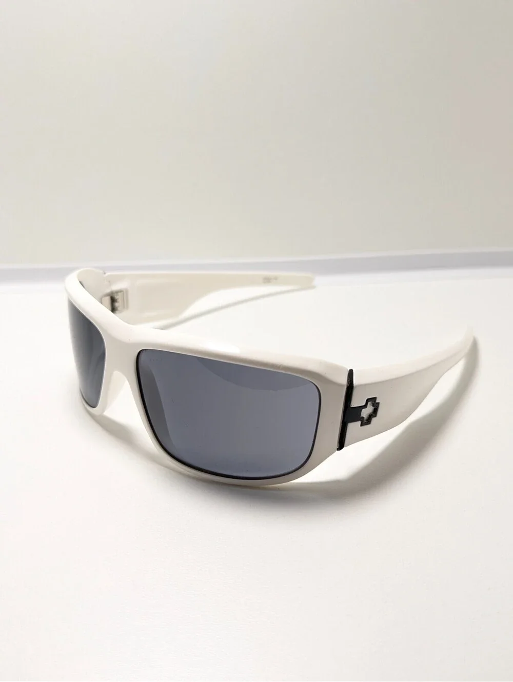 Spy+ Optic LaCrosse Mens White Wraparound Sunglasses Black Lens UV Protection